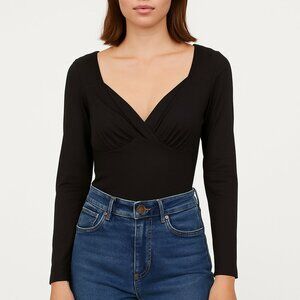 Reoria women’s Lg v-neck slim fit side rouched trendy y2k buttery soft black